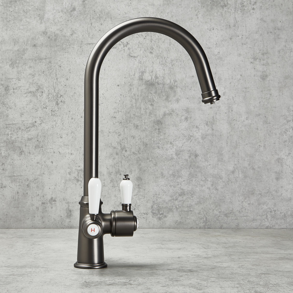 Verossi  | Vandisso | Traditional Cruciform Style 3 in 1 Instant Boiling Tap | White Ceramic Levers | Gun Metal Finish